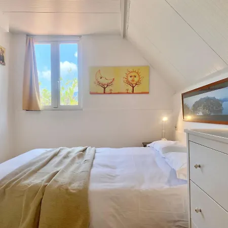 Casaviva - With Terrace And Parking In Apartamento Rapallo