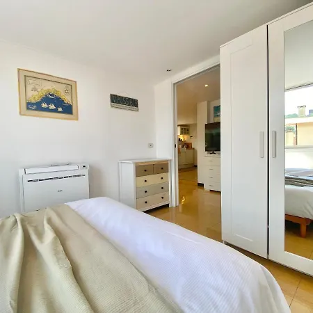Casaviva - With Terrace And Parking In Apartamento Rapallo